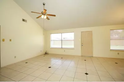 8215 Summer Quail Drive, Houston, TX 77489 - Photo 11
