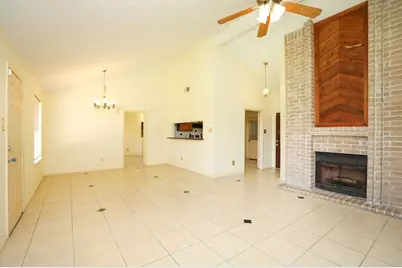 8215 Summer Quail Drive, Houston, TX 77489 - Photo 9