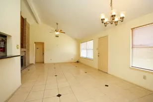 8215 Summer Quail Dr, Houston, TX 77489 - Photo 13