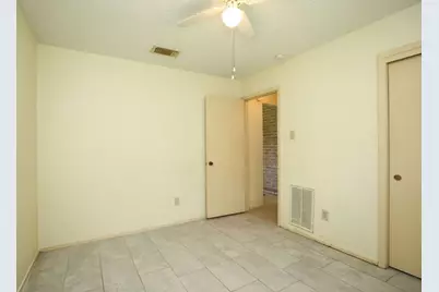 8215 Summer Quail Drive, Houston, TX 77489 - Photo 29