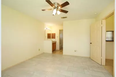 8215 Summer Quail Drive, Houston, TX 77489 - Photo 23