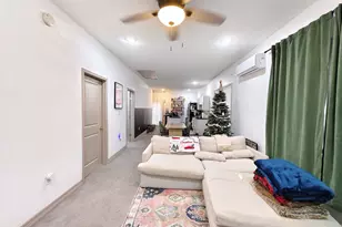 1217 Campbell St, Houston, TX 77009 - Photo 5