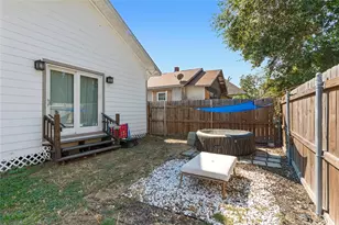 1217 Campbell St, Houston, TX 77009 - Photo 3