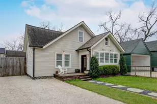 818 Wilkes St, Houston, TX 77009 - Photo 1