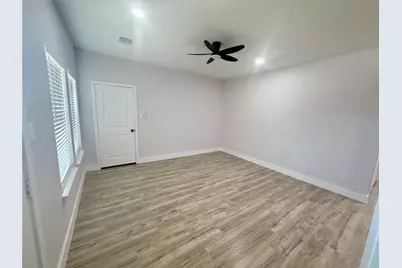 9508 Quaker Court #B, Rosharon, TX 77583 - Photo 7