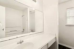 9423 Eaglewood Spring Dr, Houston, TX 77083 - Photo 23