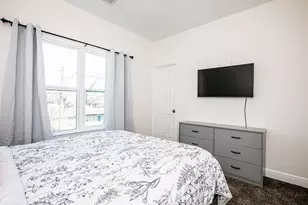 5205 Bataan Rd, Houston, TX 77033 - Photo 17