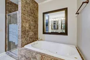 6444 Burgoyne Rd, Houston, TX 77057 - Photo 15