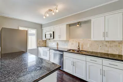 6444 Burgoyne Road #104, Houston, TX 77057 - Photo 9