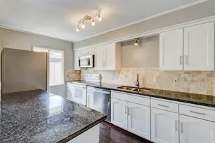6444 Burgoyne Rd, Houston, TX 77057 - Photo 9