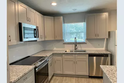 9415 Westacre Place, Houston, TX 77083 - Photo 9
