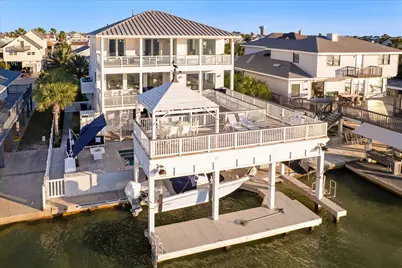 21914 Guadalupe Drive, Galveston, TX 77554 - Photo 5