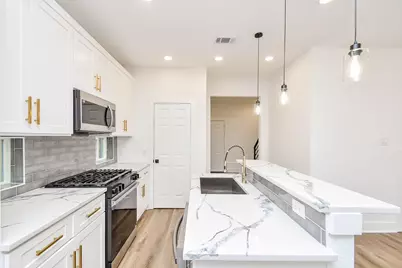 4913 Nichols Street, Houston, TX 77020 - Photo 9