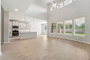 2818 Clapbread Ln, Rosenberg, TX 77471 - Photo 11