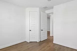 2818 Clapbread Ln, Rosenberg, TX 77471 - Photo 7