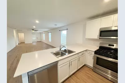 1411 Las Cuevas Drive, Conroe, TX 77301 - Photo 11