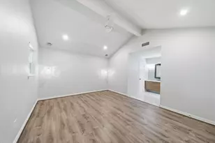 6030 Elkwood Forest Dr, Houston, TX 77088 - Photo 21