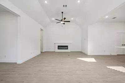 26237 E Outrider Banks Circle, Montgomery, TX 77316 - Photo 11