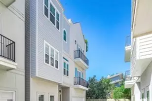 925 W 23rd St, Houston, TX 77008 - Photo 1