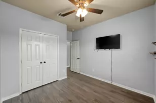 23302 E Pine Ivy Ln, Tomball, TX 77375 - Photo 17