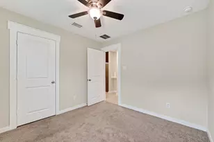 252 Laura Leigh Ln, Angleton, TX 77515 - Photo 23