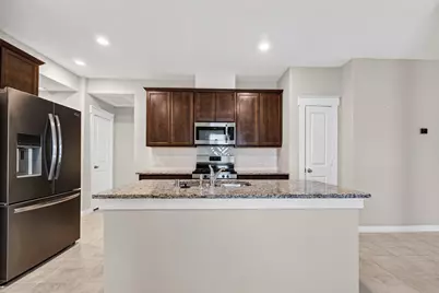 252 Laura Leigh Lane, Angleton, TX 77515 - Photo 9