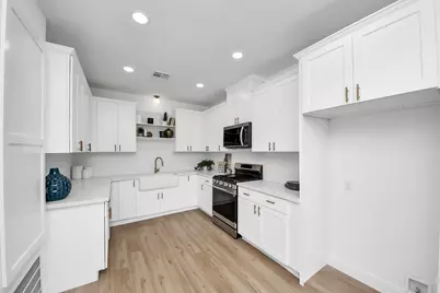 300 Narcissus Road, Clear Lake Shores, TX 77565 - Photo 17