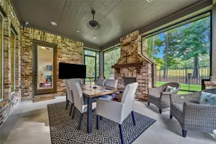 107 Berwick Ln, Montgomery, TX 77316 - Photo 3