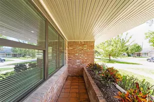 10825 Willowisp Dr, Houston, TX 77035 - Photo 3