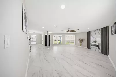 12411 Sungate Lane, Houston, TX 77071 - Photo 11