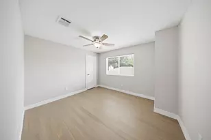 12411 Sungate Ln, Houston, TX 77071 - Photo 25
