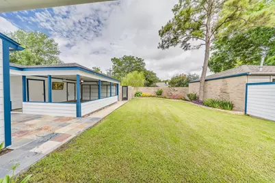 12411 Sungate Lane, Houston, TX 77071 - Photo 15