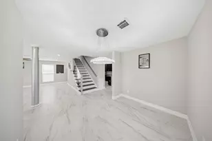 12411 Sungate Ln, Houston, TX 77071 - Photo 5