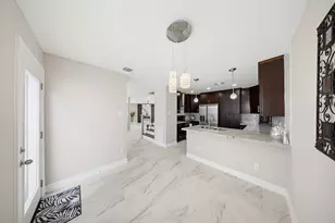 12411 Sungate Ln, Houston, TX 77071 - Photo 3