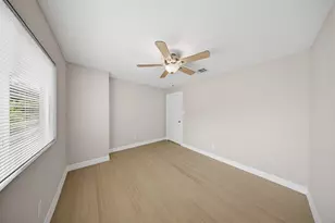 12411 Sungate Ln, Houston, TX 77071 - Photo 15