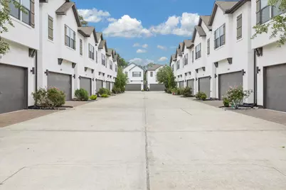 4857 Rich Oak Drive, Houston, TX 77018 - Photo 3