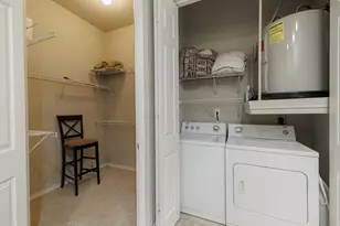 2400 McCue Rd, Houston, TX 77056 - Photo 33