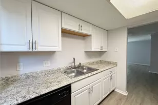11545 Beechnut St, Houston, TX 77072 - Photo 3