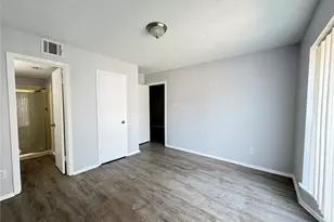 11545 Beechnut St, Houston, TX 77072 - Photo 7