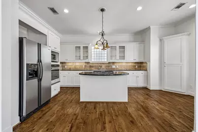 1647 Bonnie Brae Street, Houston, TX 77006 - Photo 3