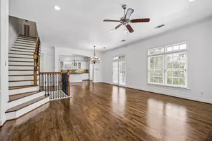 1647 Bonnie Brae St, Houston, TX 77006 - Photo 13