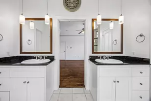 1647 Bonnie Brae St, Houston, TX 77006 - Photo 23