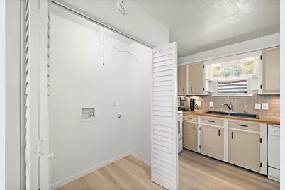 31 Dolphin Street, Bayou Vista, TX 77563 - Photo 17