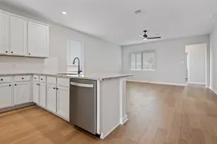 1119 Campside Dr, Beasley, TX 77417 - Photo 7