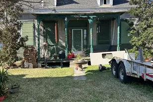 3822 Sealy St, Galveston, TX 77550 - Photo 3