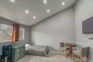 9264 Westwood Village Dr, Houston, TX 77036 - Photo 23