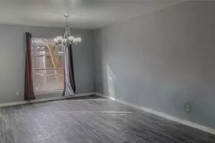 9264 Westwood Village Dr, Houston, TX 77036 - Photo 5