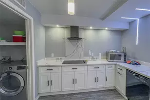 9264 Westwood Village Dr, Houston, TX 77036 - Photo 11