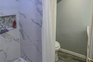 9264 Westwood Village Dr, Houston, TX 77036 - Photo 13