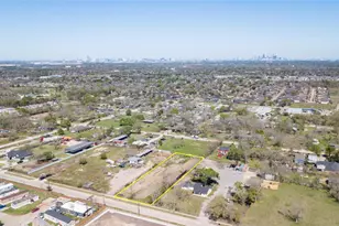 4707 Allison Rd, Houston, TX 77048 - Photo 1